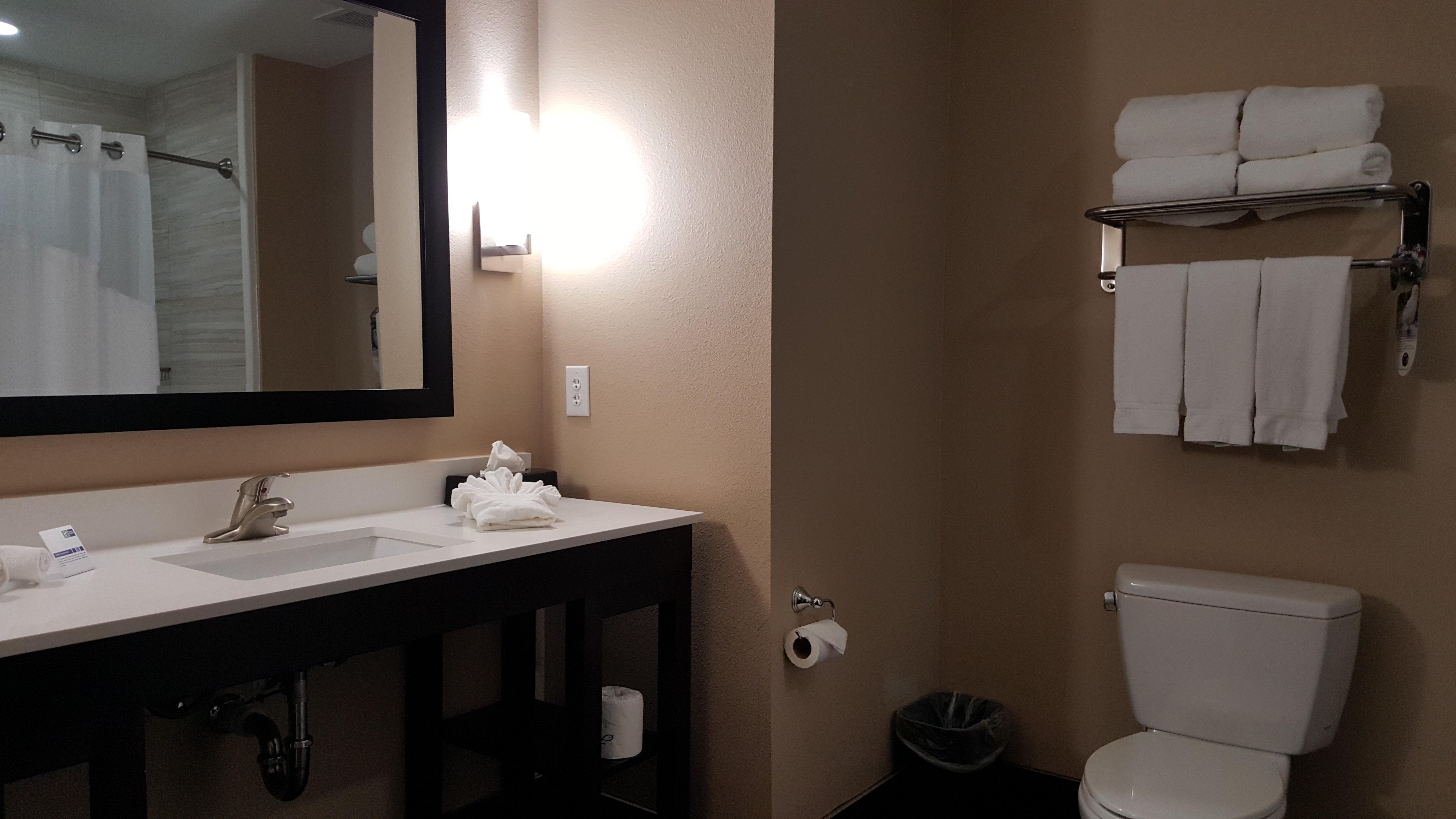 Holiday Inn Express And Suites Atascocita - Humble - Kingwood By Ihg Exterior foto