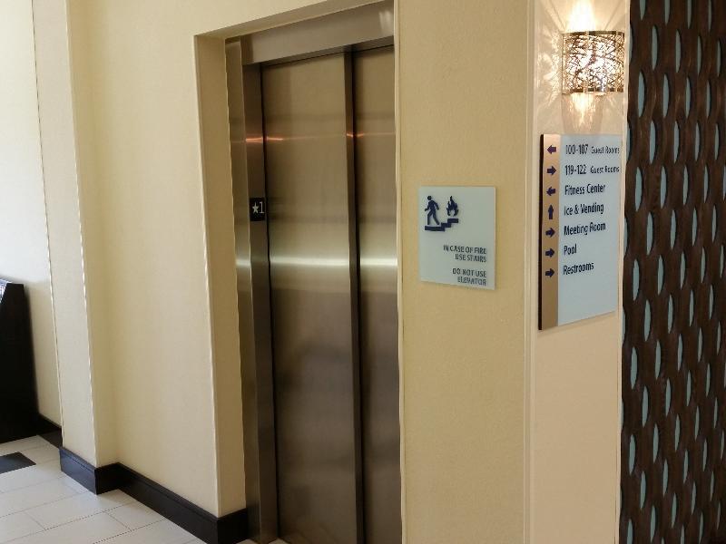 Holiday Inn Express And Suites Atascocita - Humble - Kingwood By Ihg Exterior foto